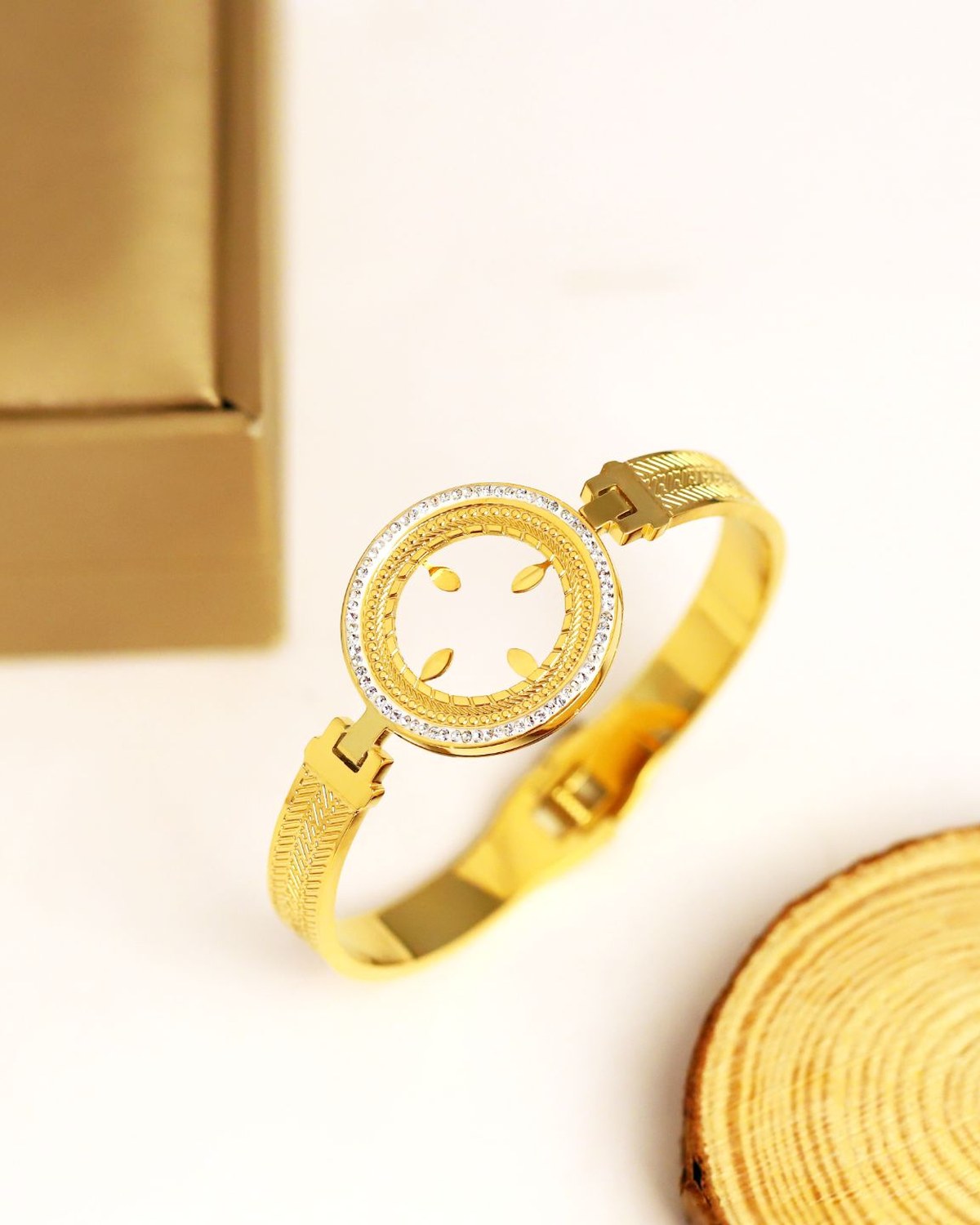 Stainless steel bracelet