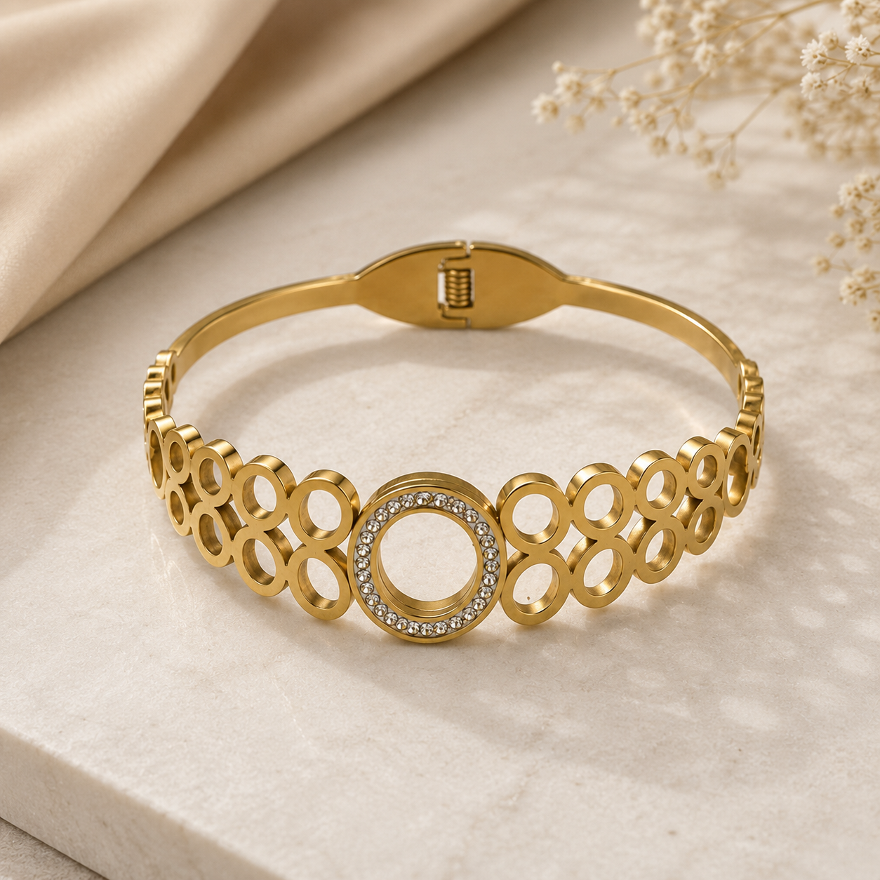 Multi-ring-with-stone-bracelet