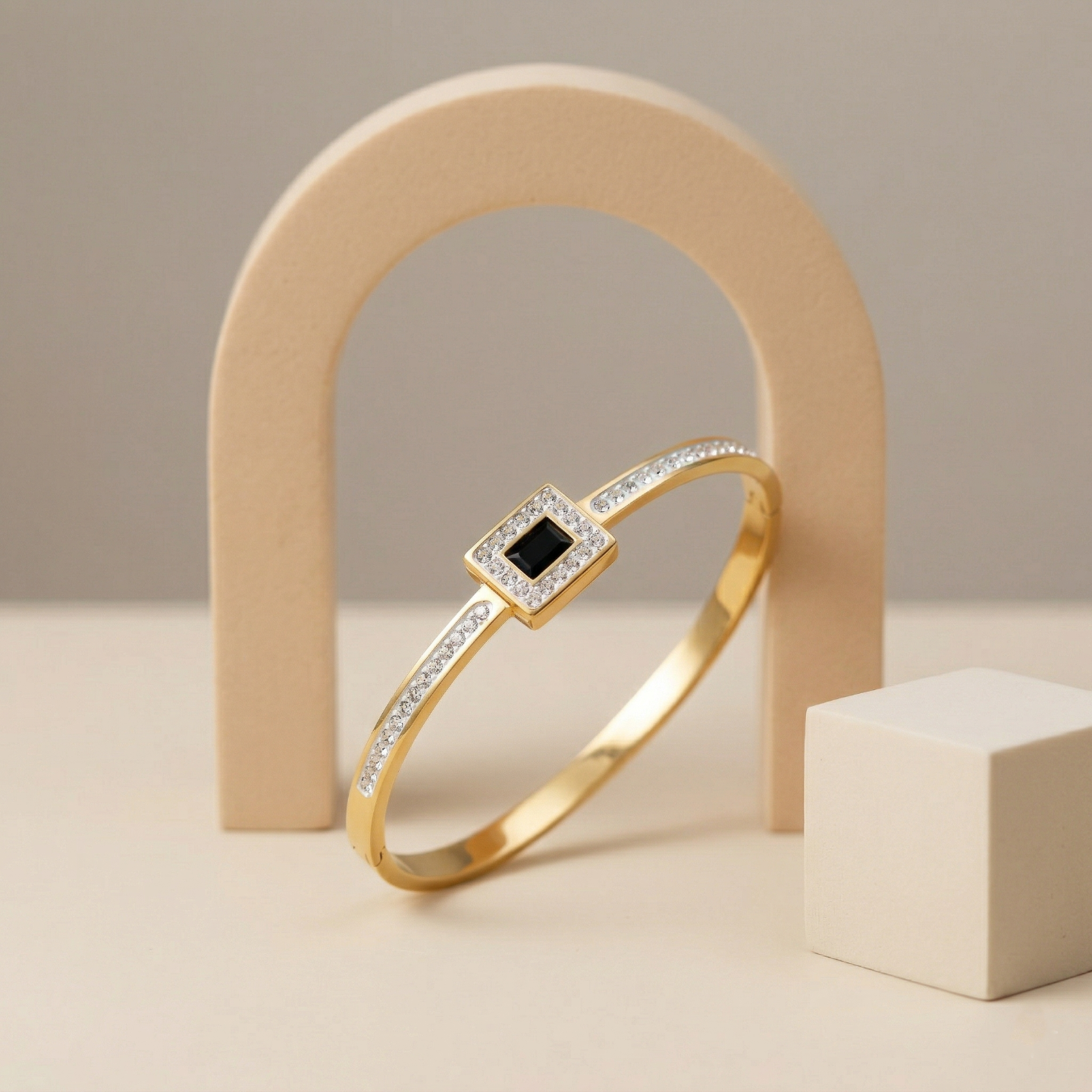 Stainless steel bracelet